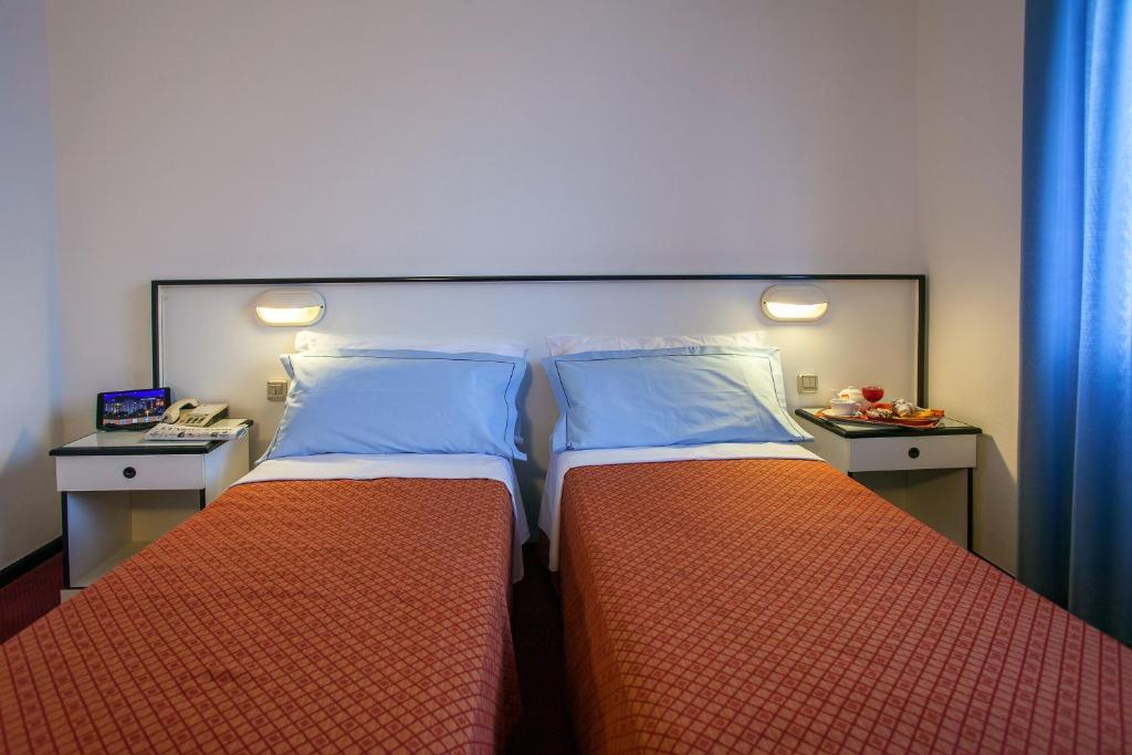 Quadrifoglio Hotel Castello di Cisterna